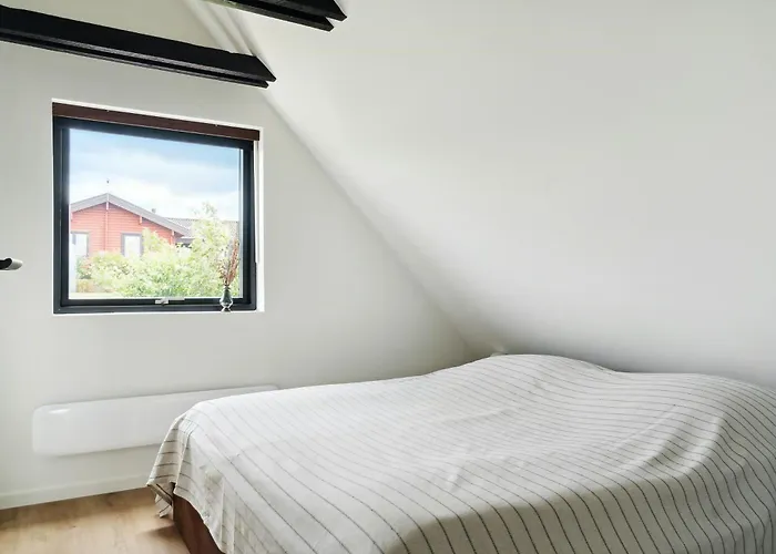 Home By Skodshoved With Sea View * Knebel